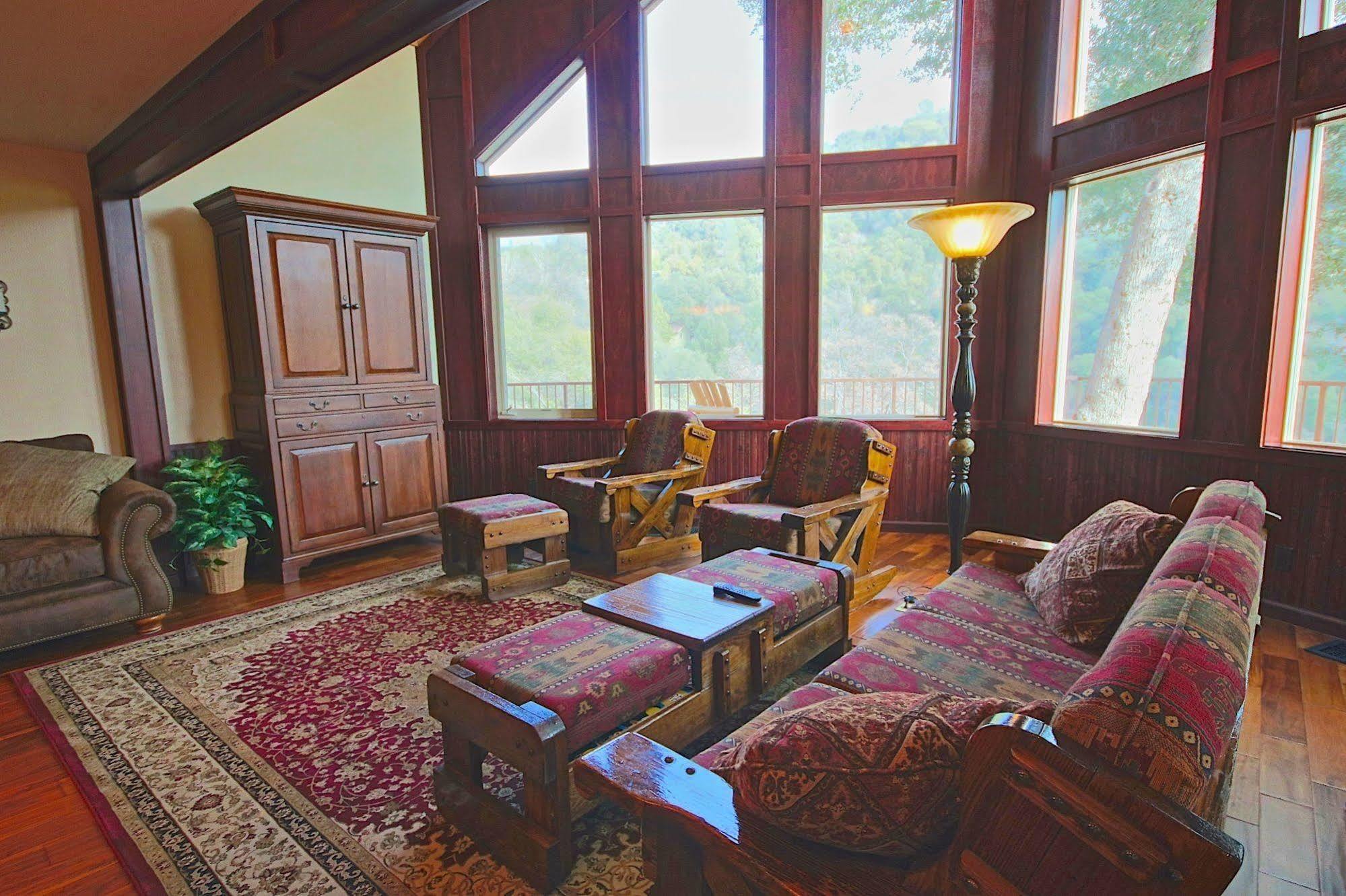 Riverfront Property With Waterfalls Near Yosemite And Bass Lake โอกเฮิร์สต์ ภายนอก รูปภาพ